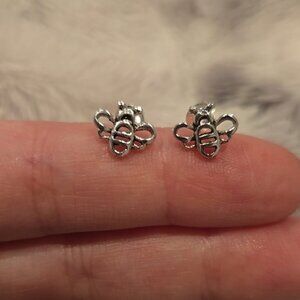Sterling Silver Honey Bee Stud Earrings Brand New In Box